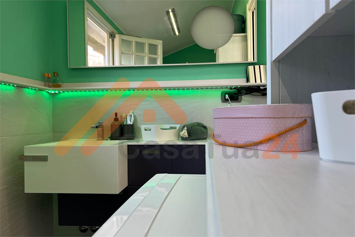 Attico bilocale in vendita con terrazza e vista panoramica