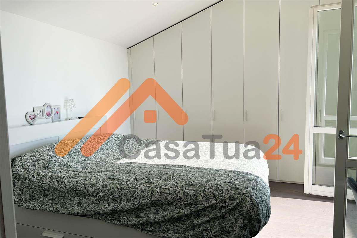 Attico bilocale in vendita con terrazza e vista panoramica