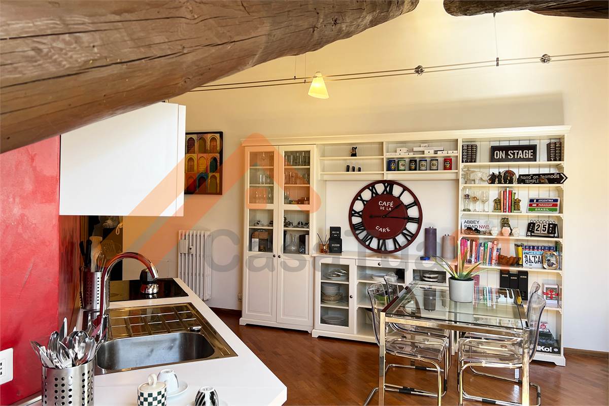 Attico in città murata con posto auto di proprietà