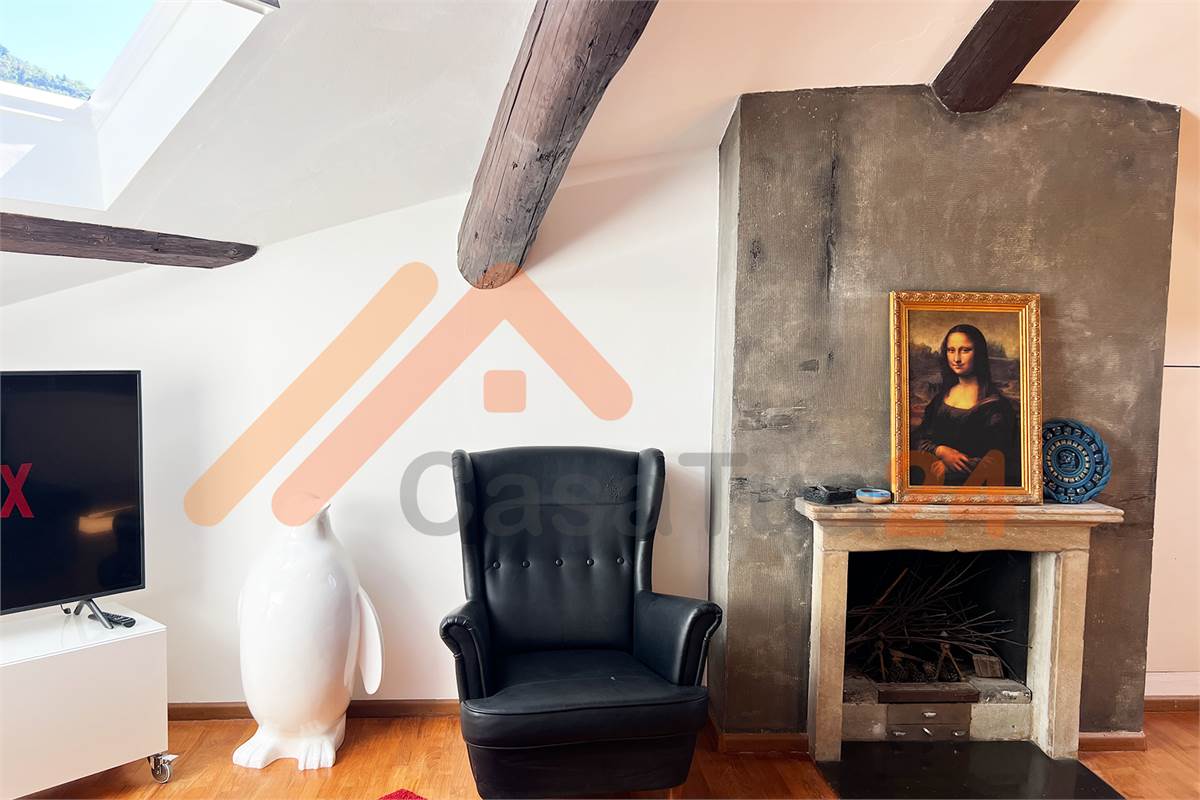 Attico in città murata con posto auto di proprietà