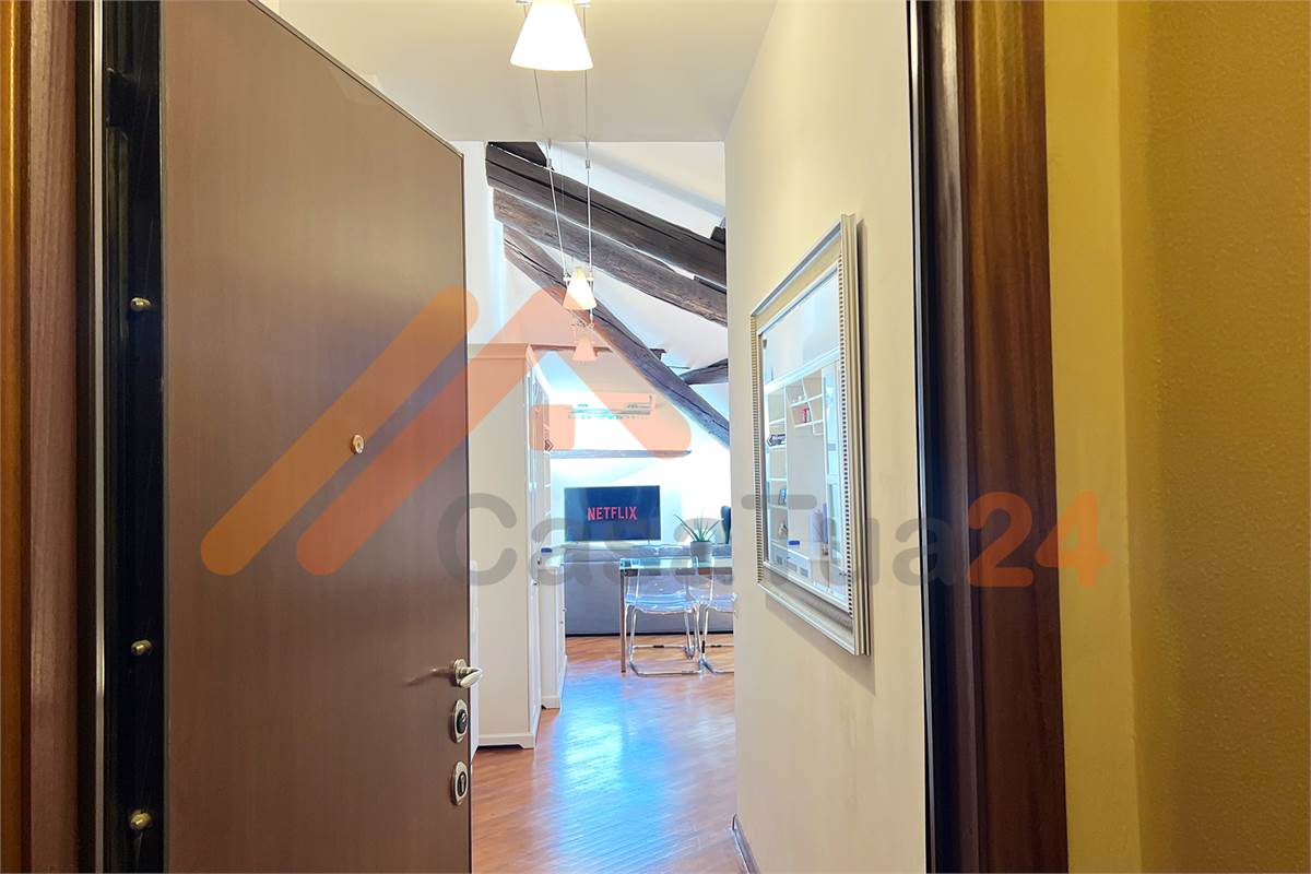 Attico in città murata con posto auto di proprietà