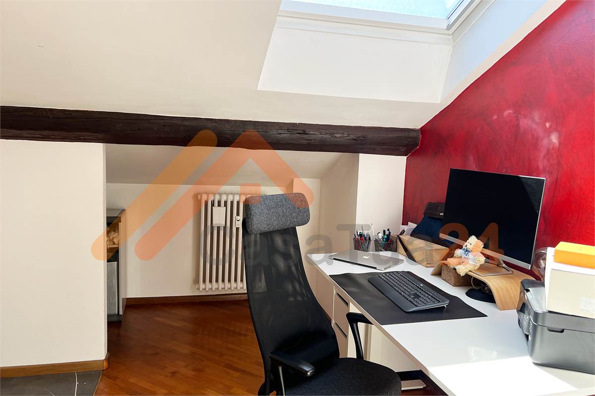 Attico in città murata con posto auto di proprietà