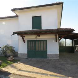 VILLA A BINAGO