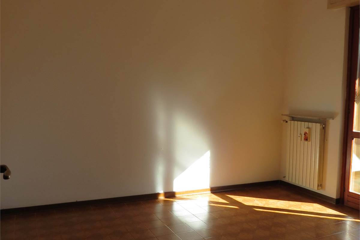 Appartamento spazioso e luminoso con ampio box 