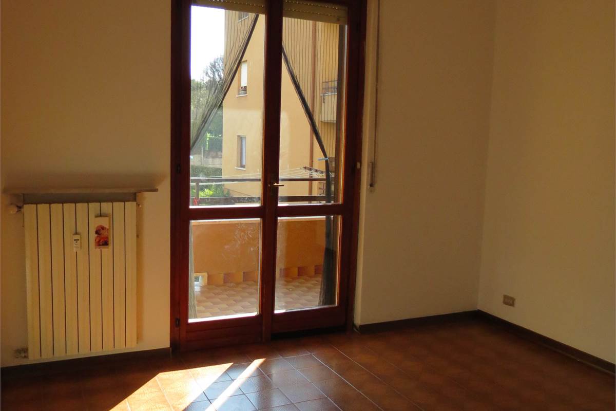 Appartamento spazioso e luminoso con ampio box 