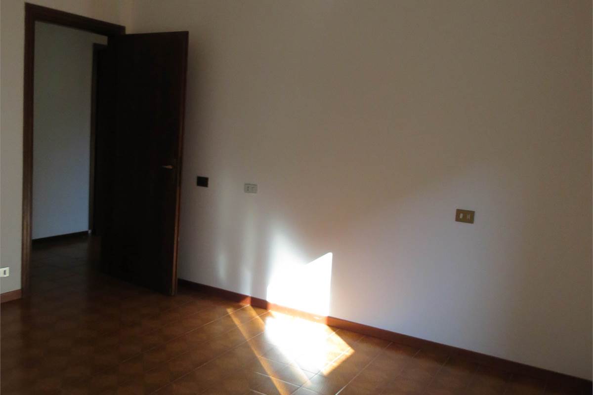 Appartamento spazioso e luminoso con ampio box 