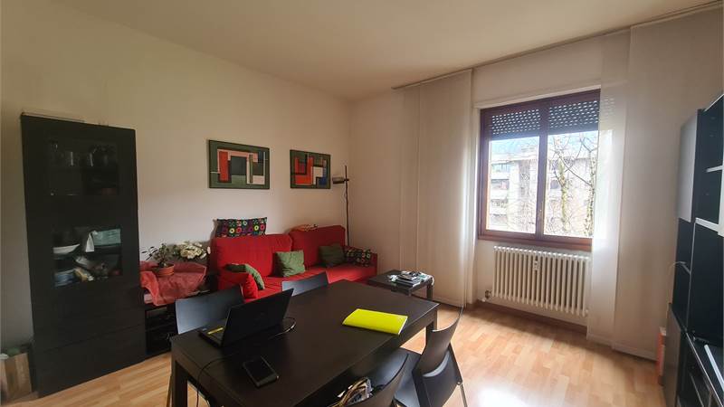 ELEGANTE BILOCALE IN AFFITTO A COMO