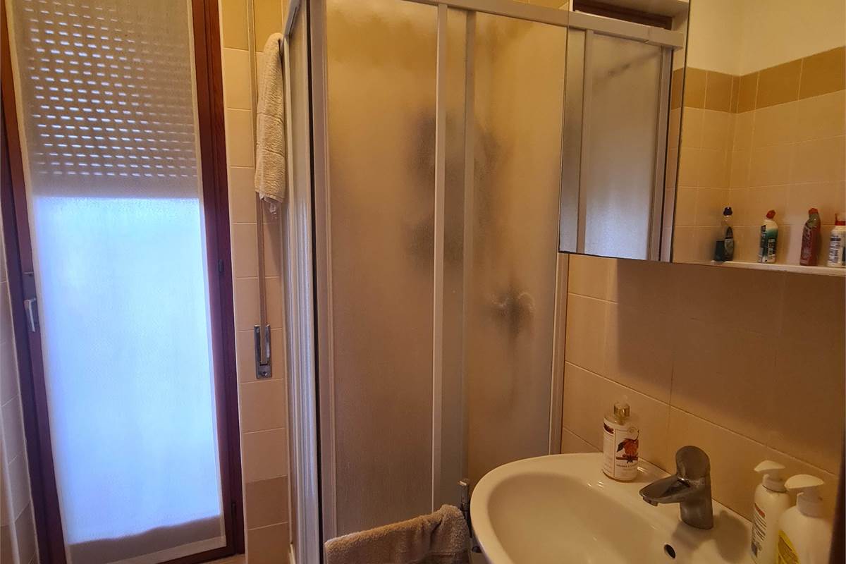 ELEGANTE BILOCALE IN AFFITTO A COMO