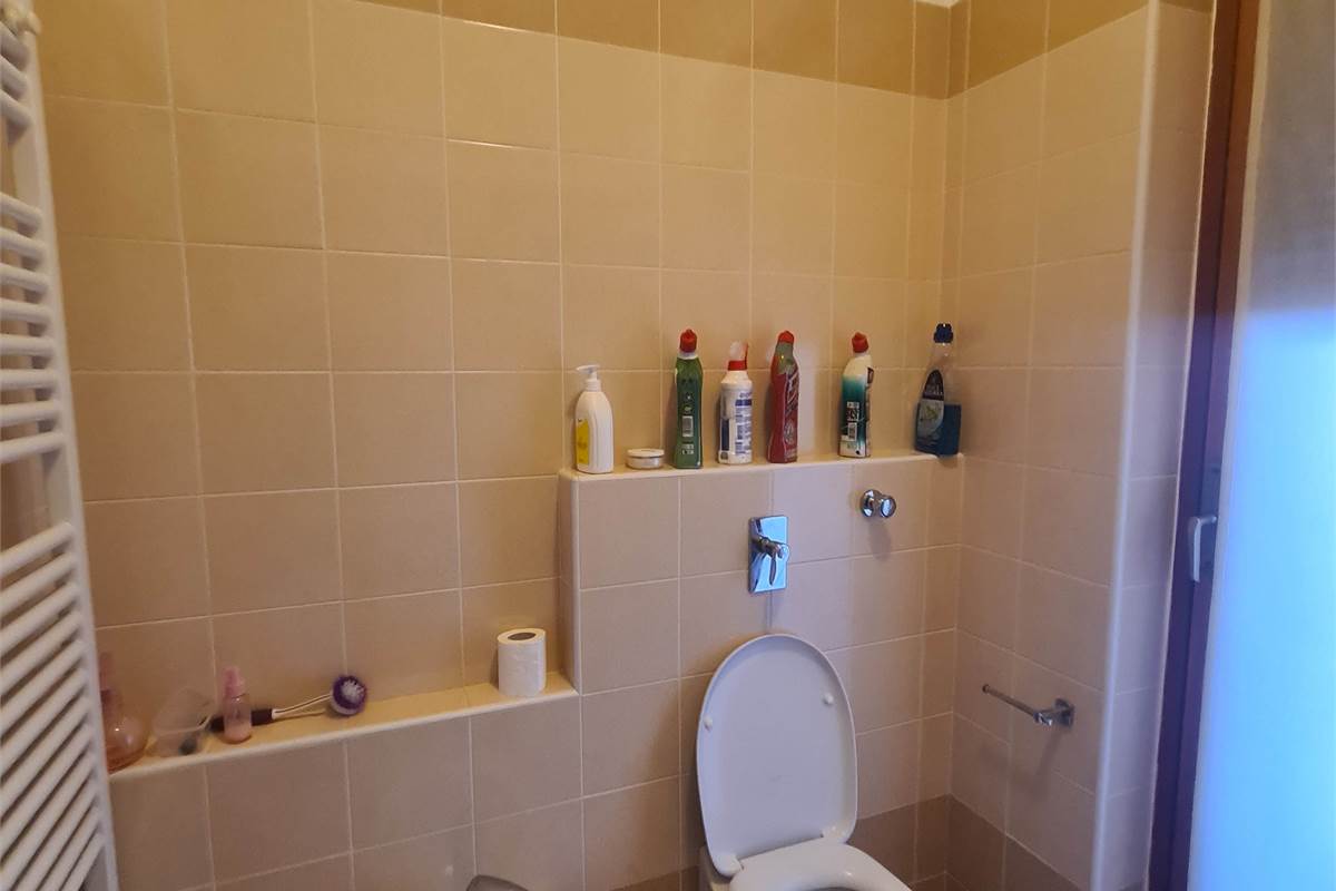 ELEGANTE BILOCALE IN AFFITTO A COMO