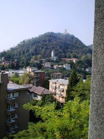 ELEGANTE BILOCALE IN AFFITTO A COMO