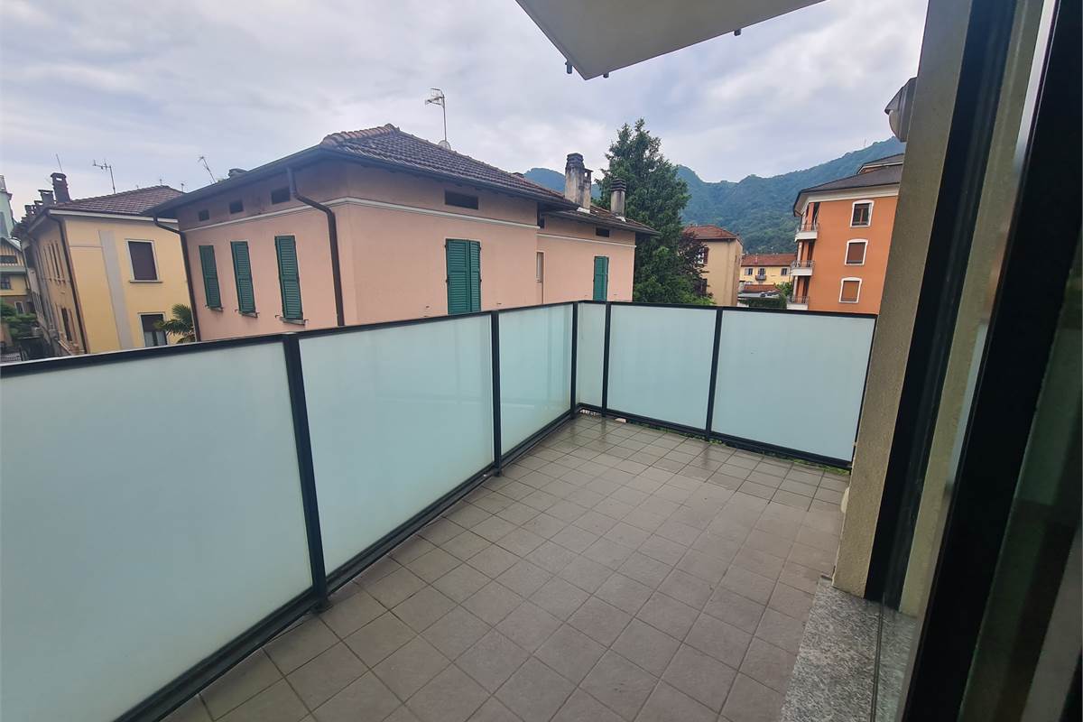 bellissimo trilocale a Como