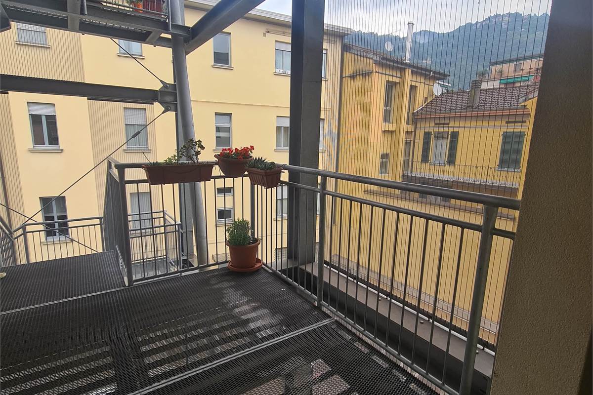 bellissimo trilocale a Como