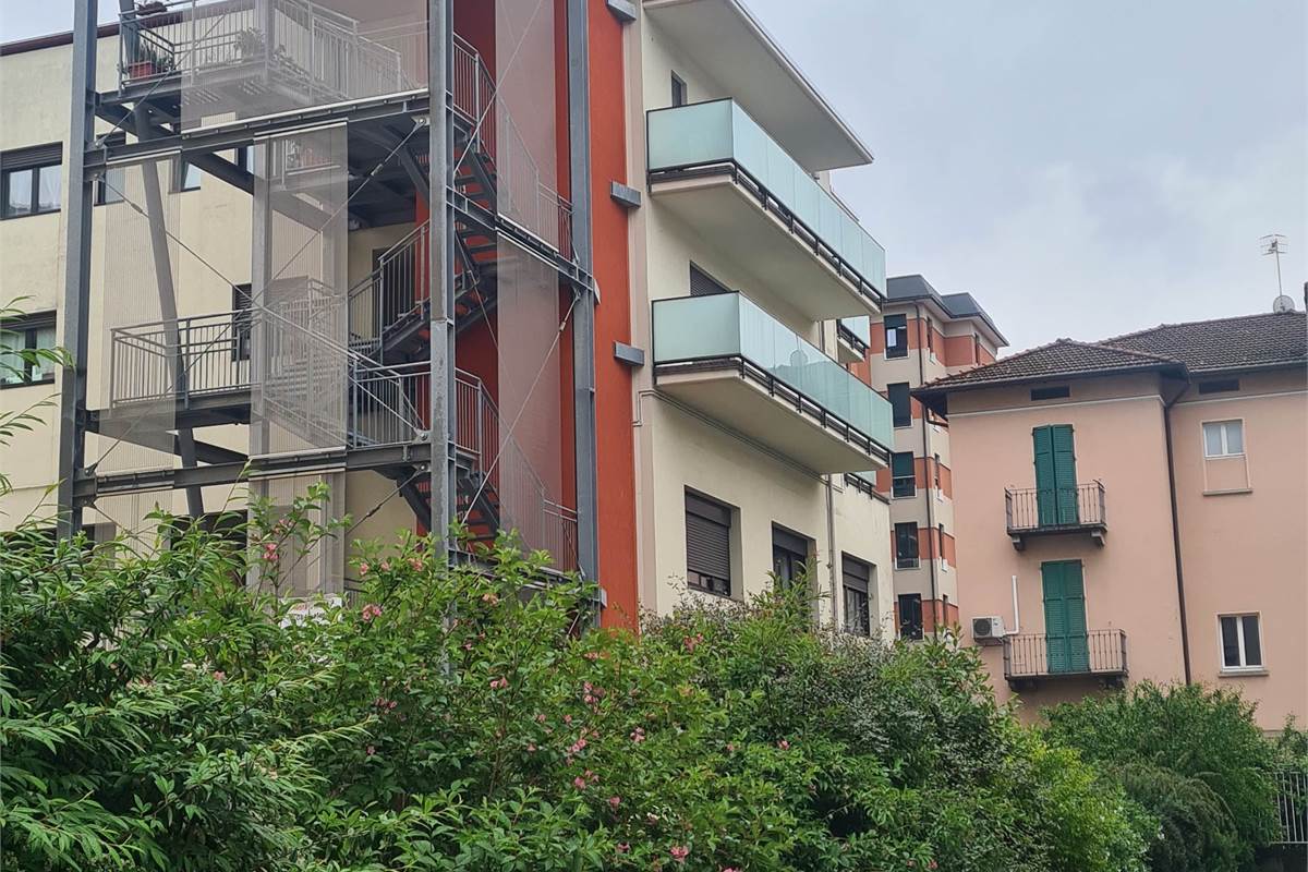bellissimo trilocale a Como