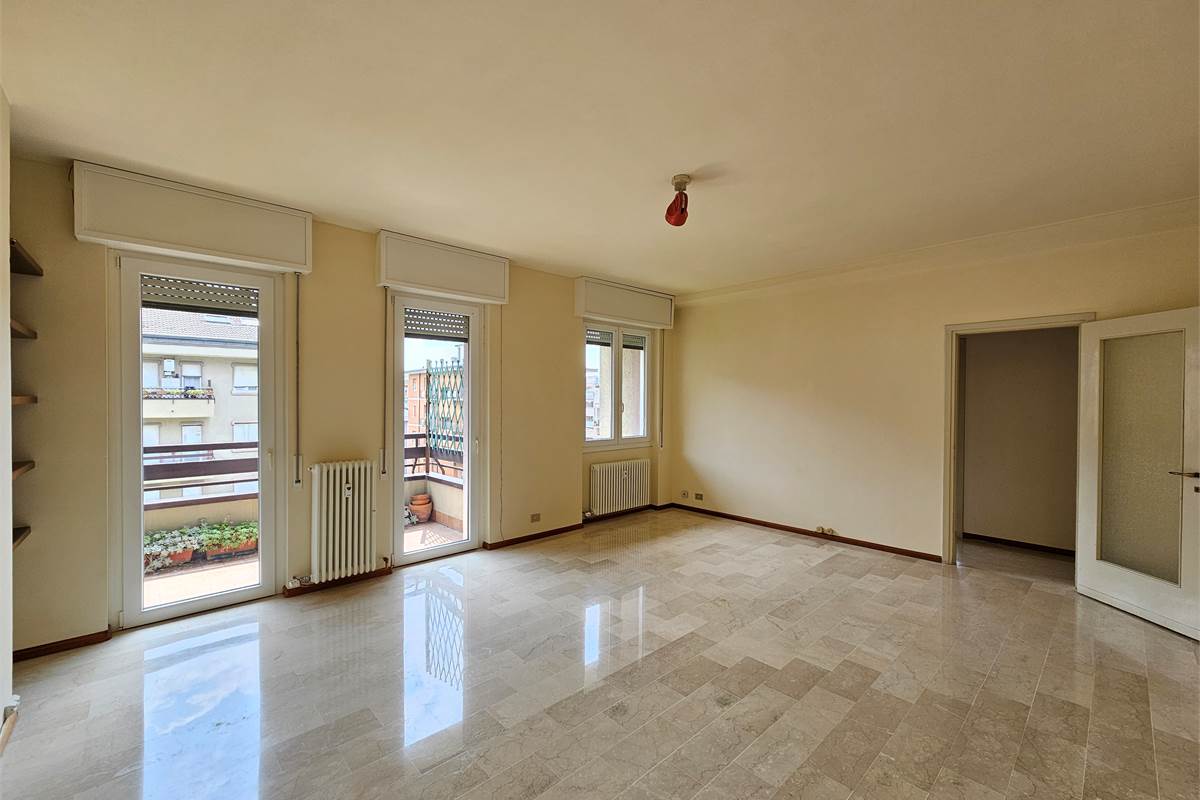 BELLISSIMO APPARTAMENTO A POCHI MINUTI DAL CENTRO 