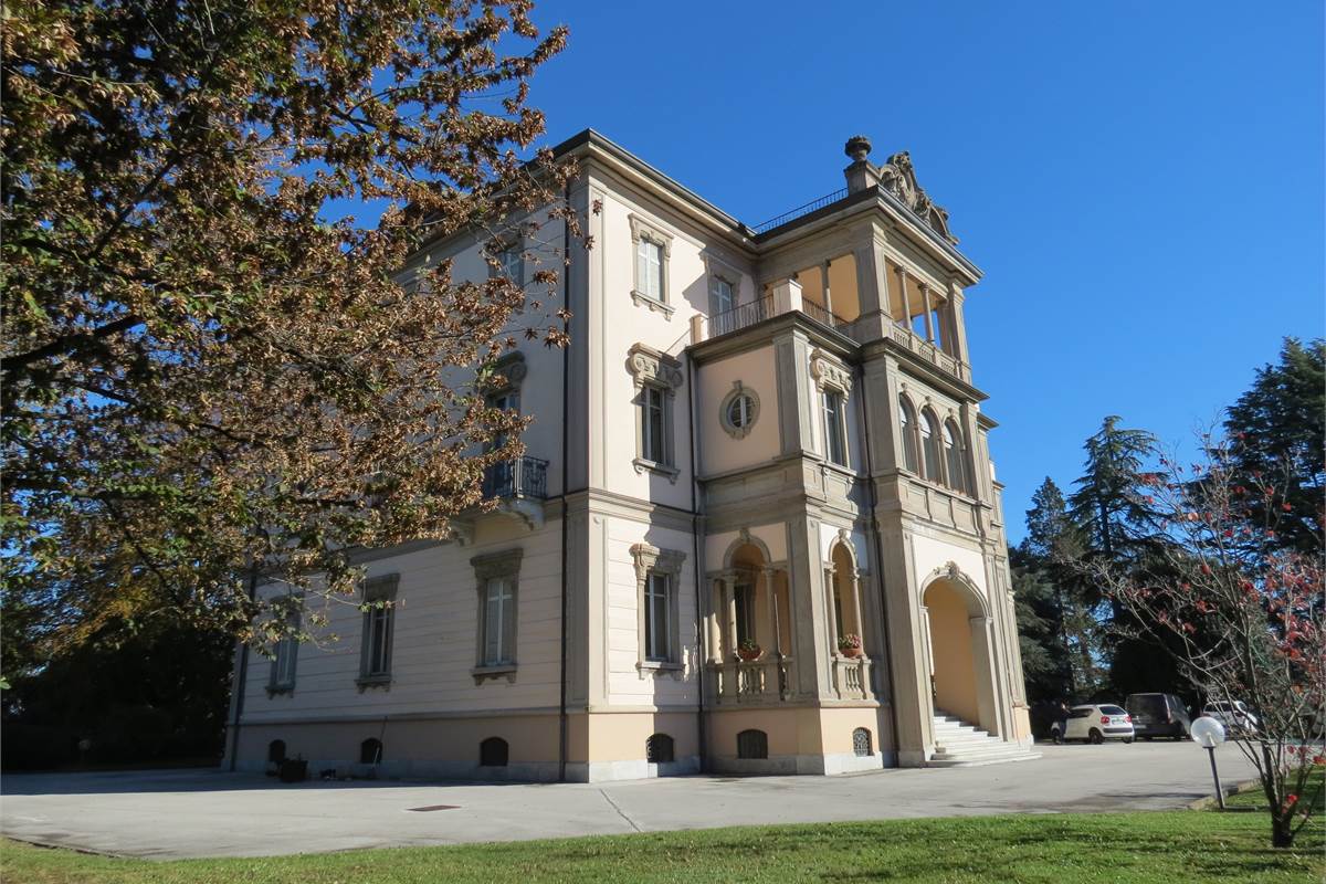 UNITA' IMMOBILIARE IN VILLA RONCORONI