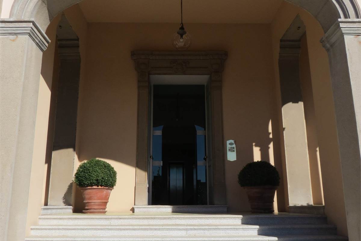 UNITA' IMMOBILIARE IN VILLA RONCORONI