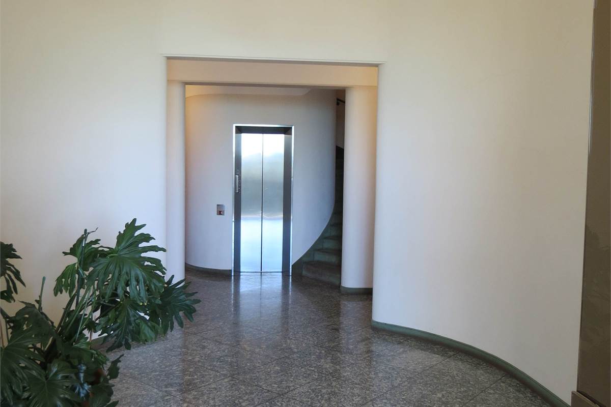 UNITA' IMMOBILIARE IN VILLA RONCORONI