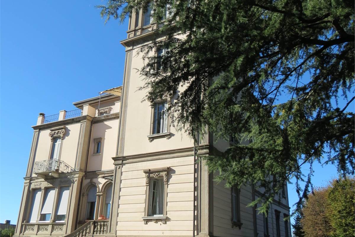UNITA' IMMOBILIARE IN VILLA RONCORONI