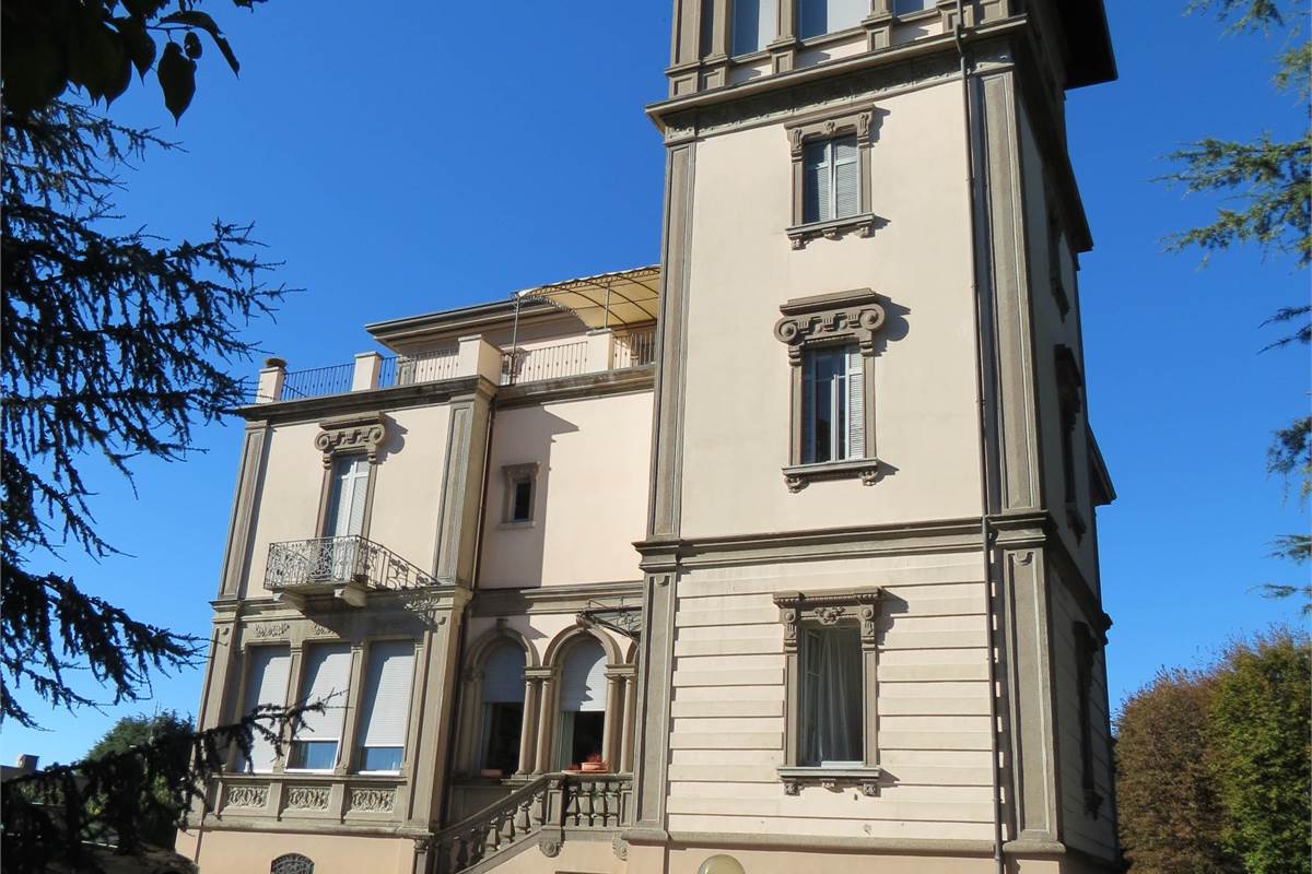 UNITA' IMMOBILIARE IN VILLA RONCORONI