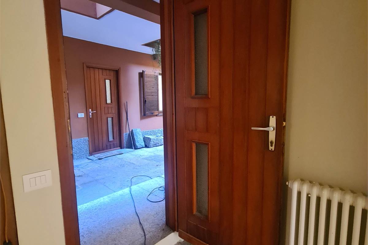 FAVOLOSO TRILOCALE A LAGLIO