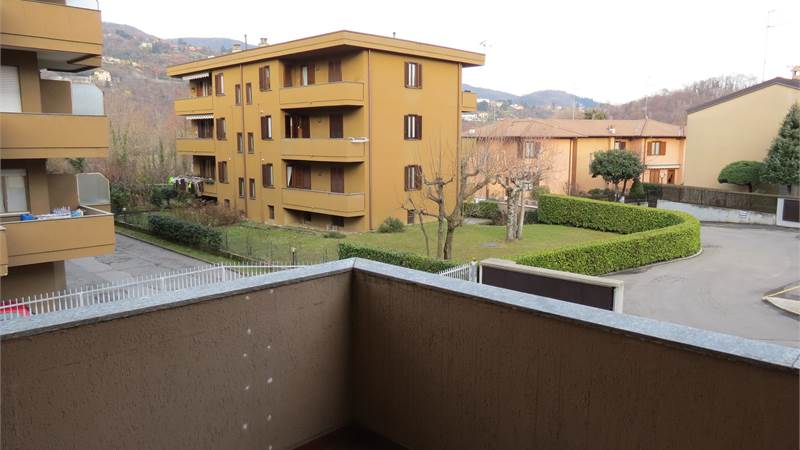MONOLOCALE CON BOX A LIPOMO