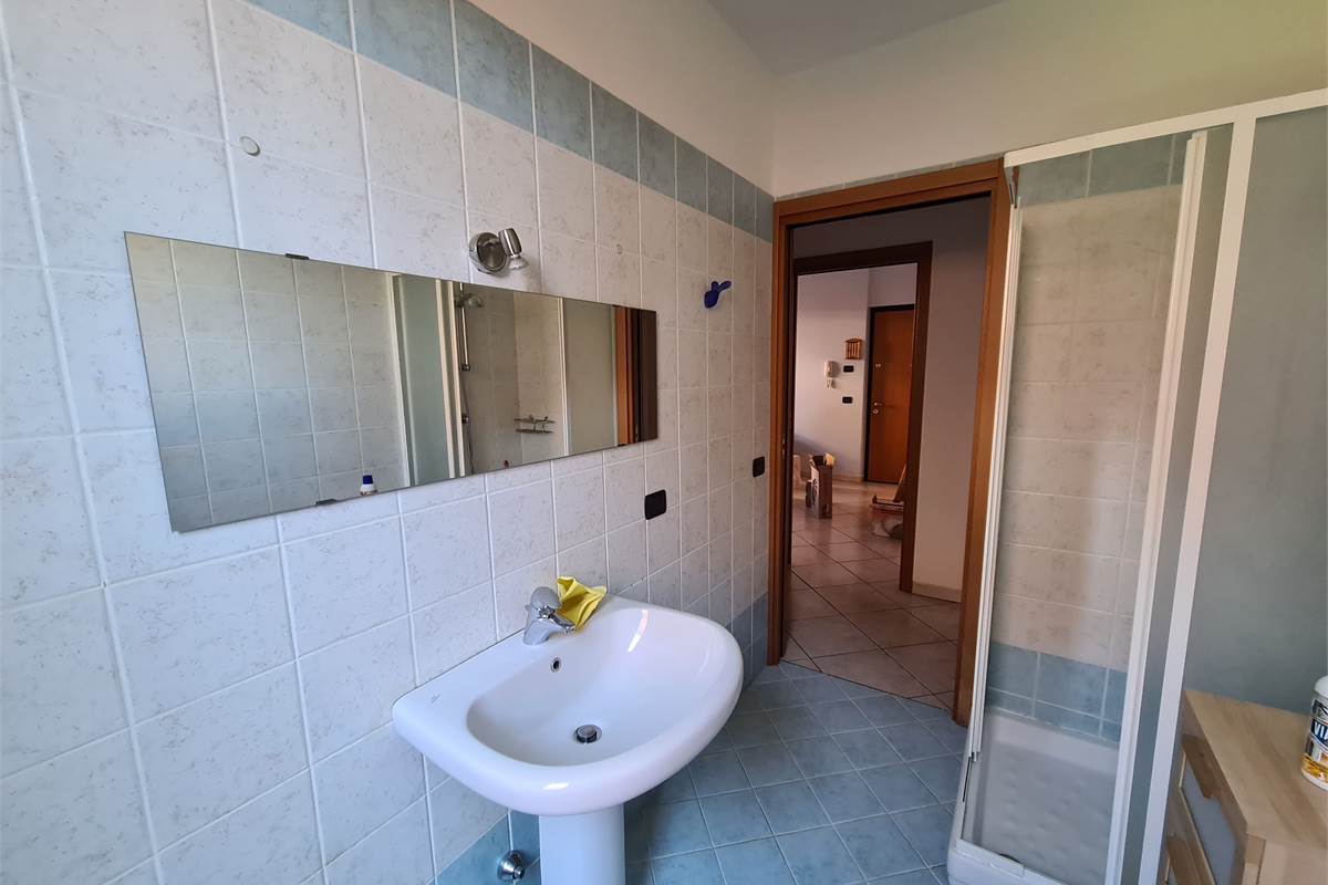 SPLENDIDO BILOCALE A VILLA GUARDIA