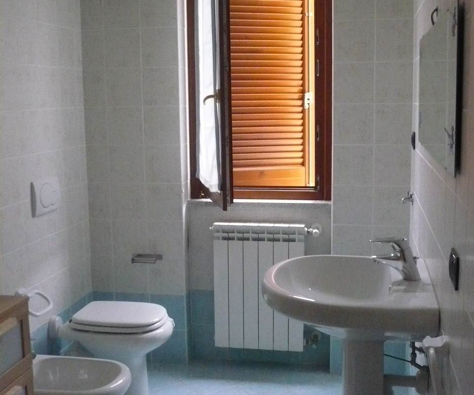 SPLENDIDO BILOCALE A VILLA GUARDIA