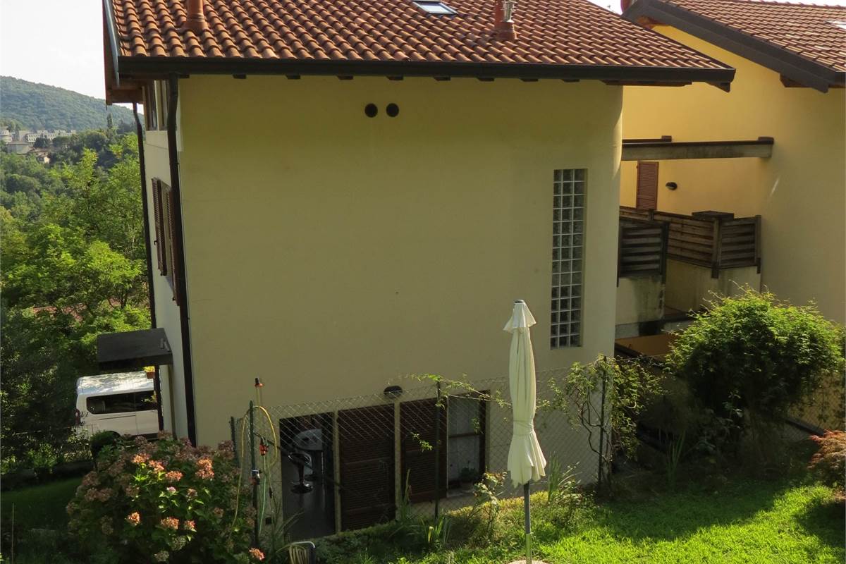 FAVOLOSA VILLA INDIPENDENTE CON VISTA