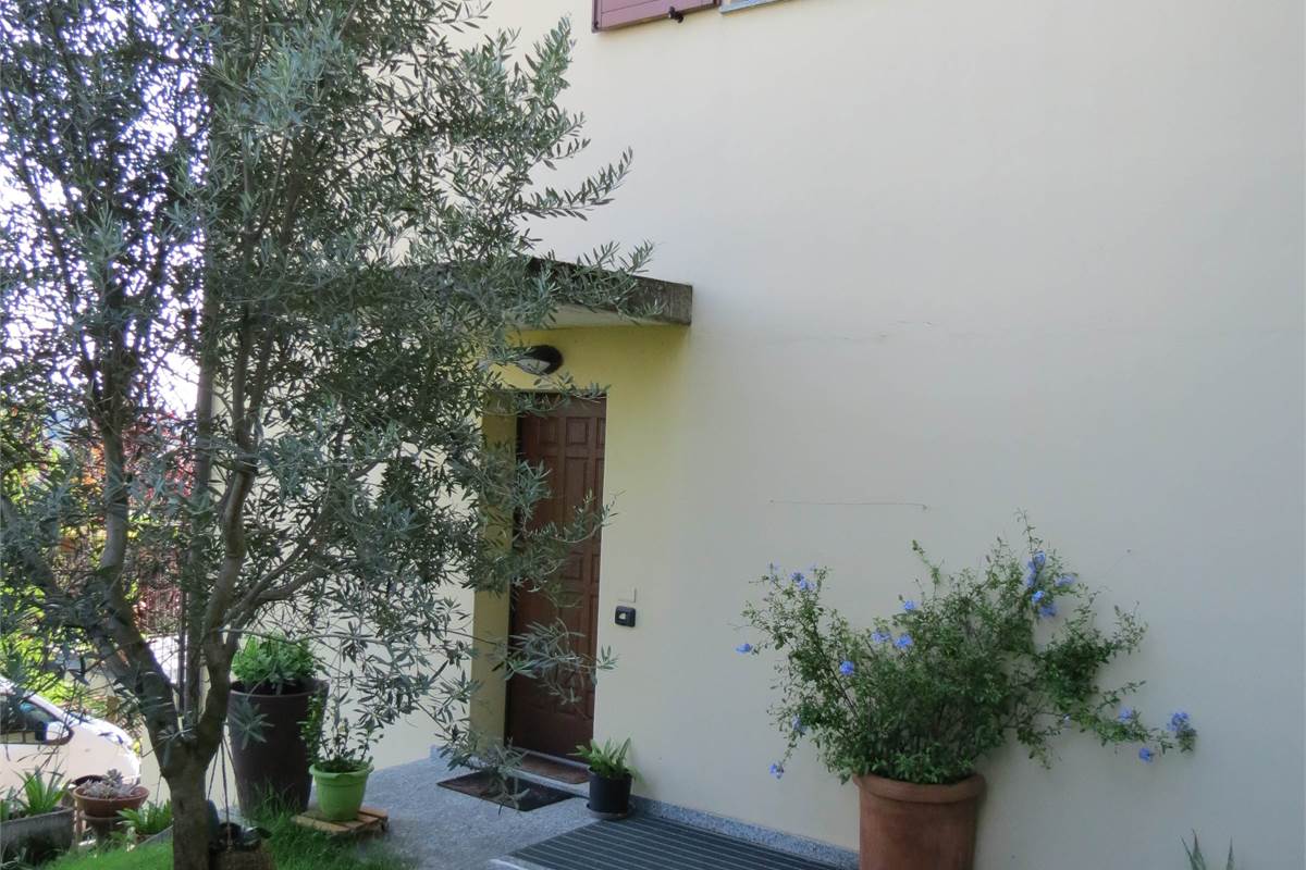 FAVOLOSA VILLA INDIPENDENTE CON VISTA