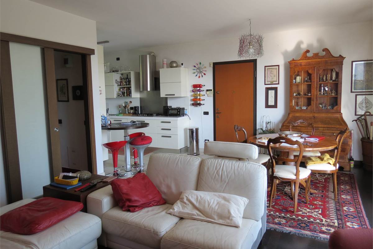 FAVOLOSA VILLA INDIPENDENTE CON VISTA