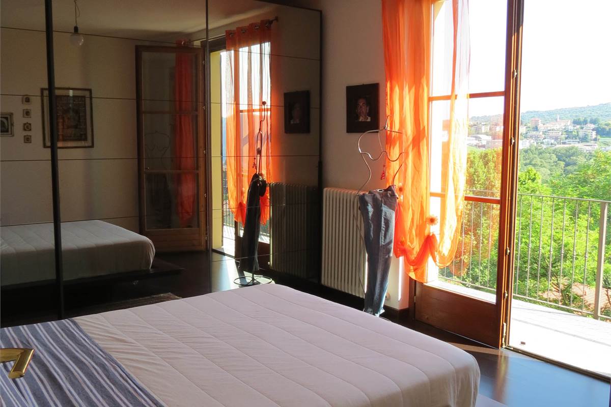 FAVOLOSA VILLA INDIPENDENTE CON VISTA