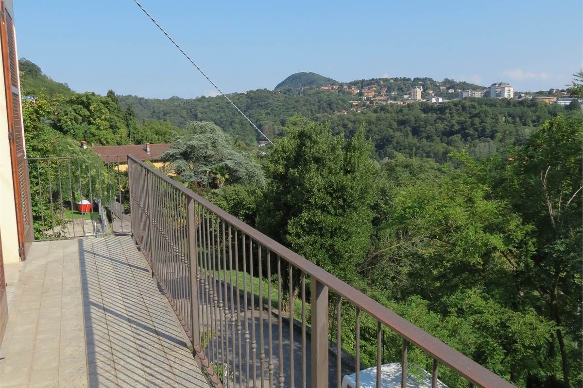 FAVOLOSA VILLA INDIPENDENTE CON VISTA