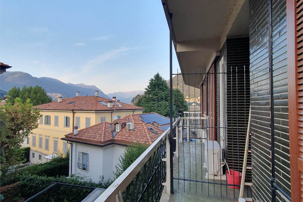 SPLENDIDO BILOCALE CON BALCONE