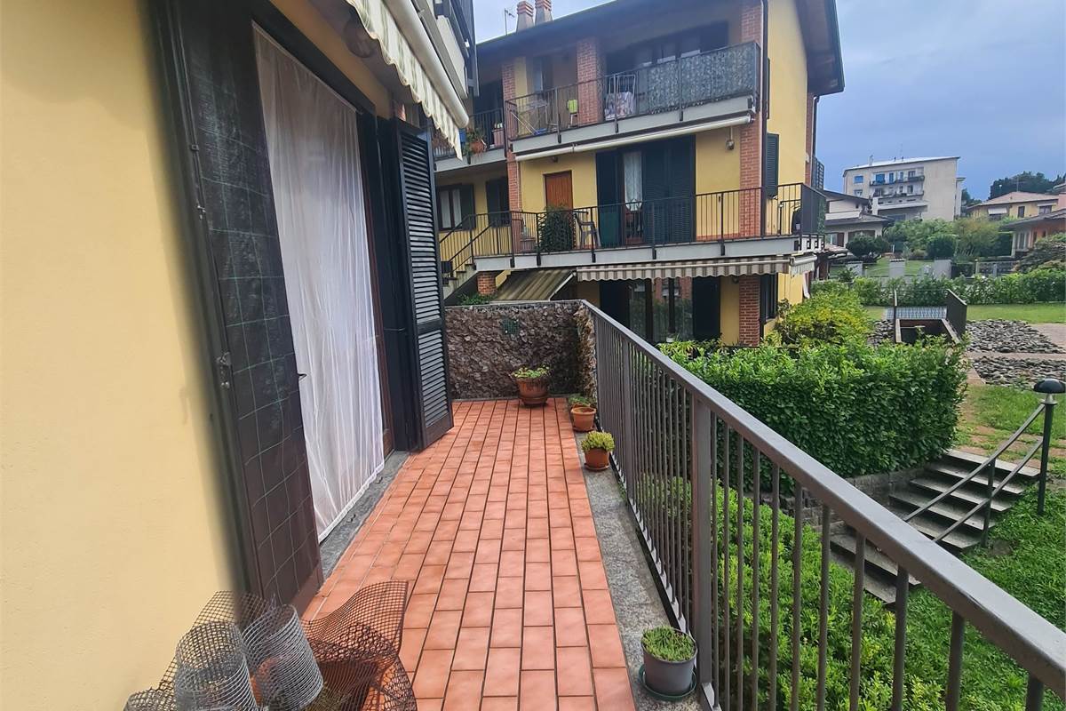 LUMINOSO BILOCALE CON BALCONE