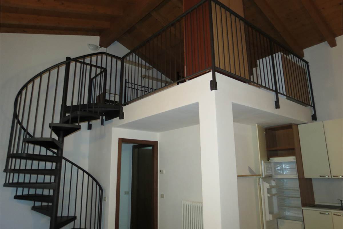FAVOLOSO MONOLOCALE CON SOPPALCO