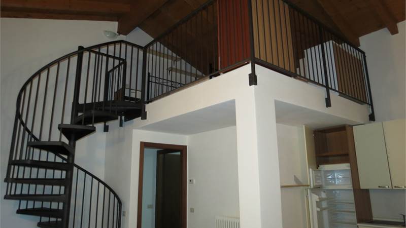 FAVOLOSO MONOLOCALE CON SOPPALCO