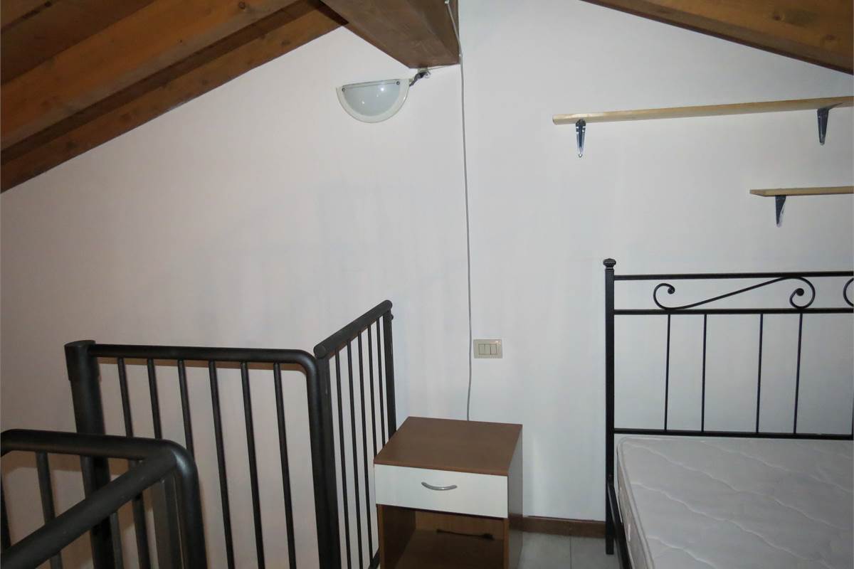 FAVOLOSO MONOLOCALE CON SOPPALCO