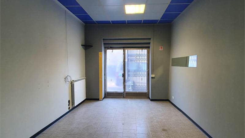 OTTIMO NEGOZIO DI 80 MQ