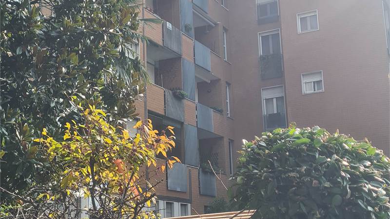 BILOCALE CON BALCONE
