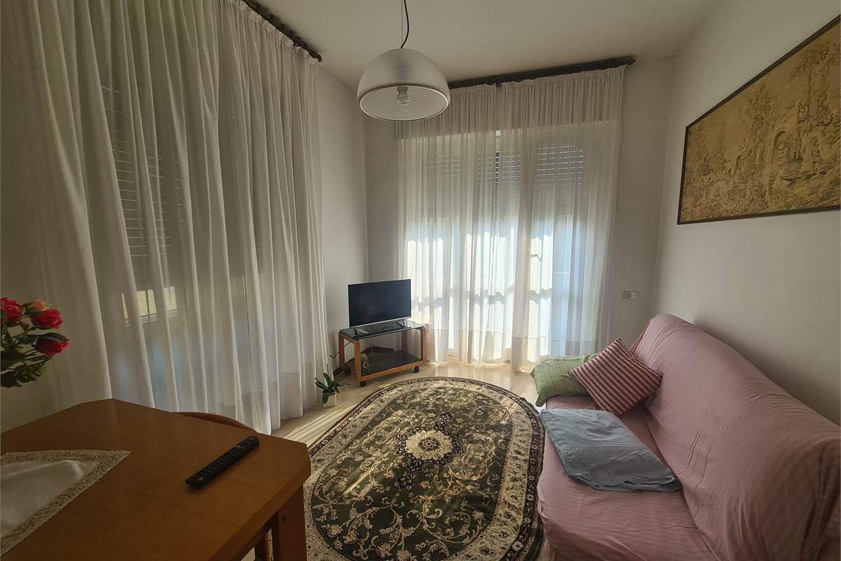 BILOCALE CON BALCONE