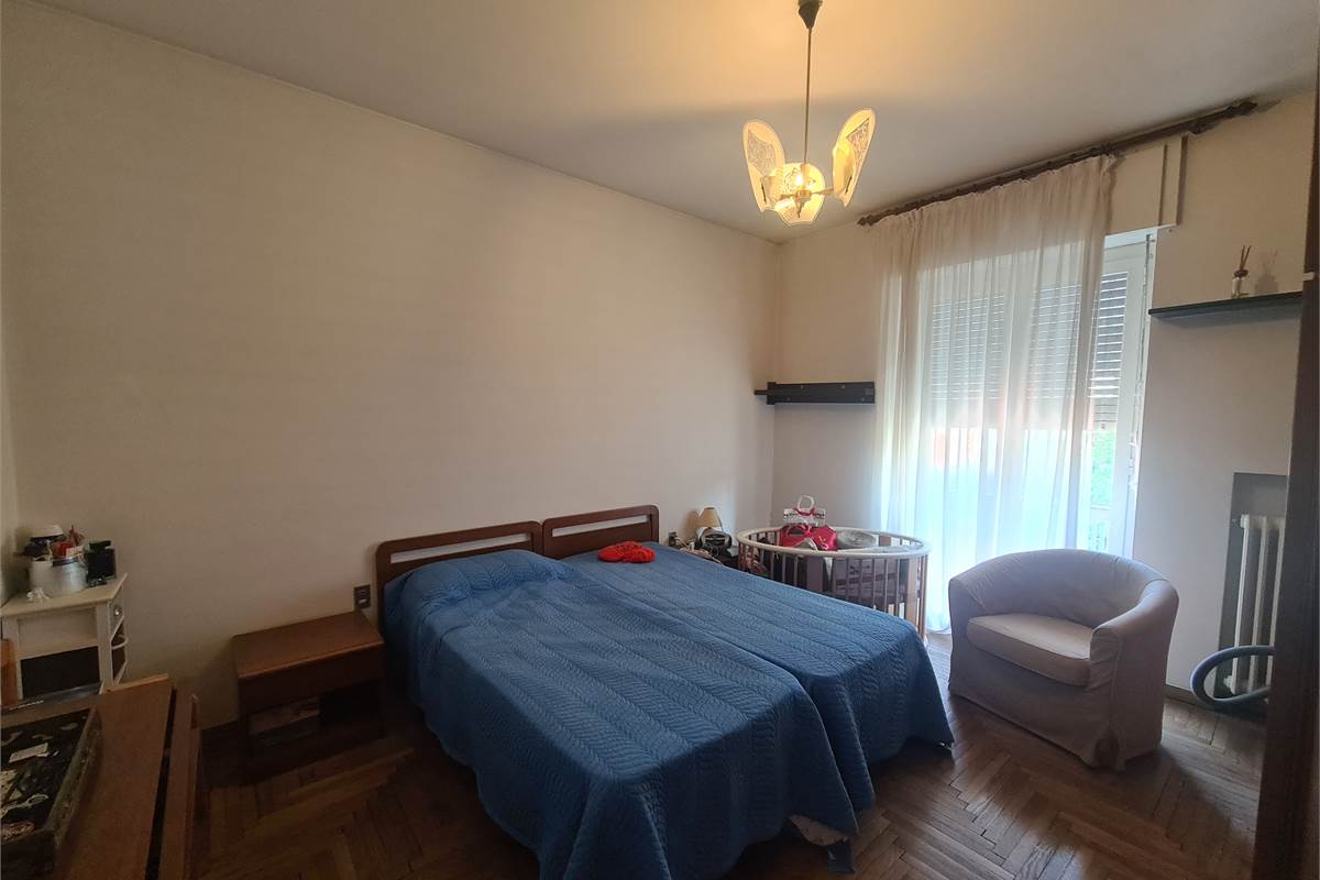 BILOCALE CON BALCONE