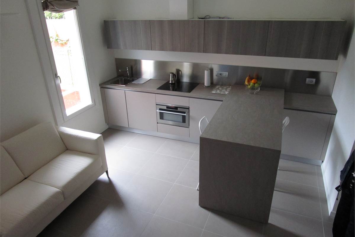 Appartamento In Affitto a Como