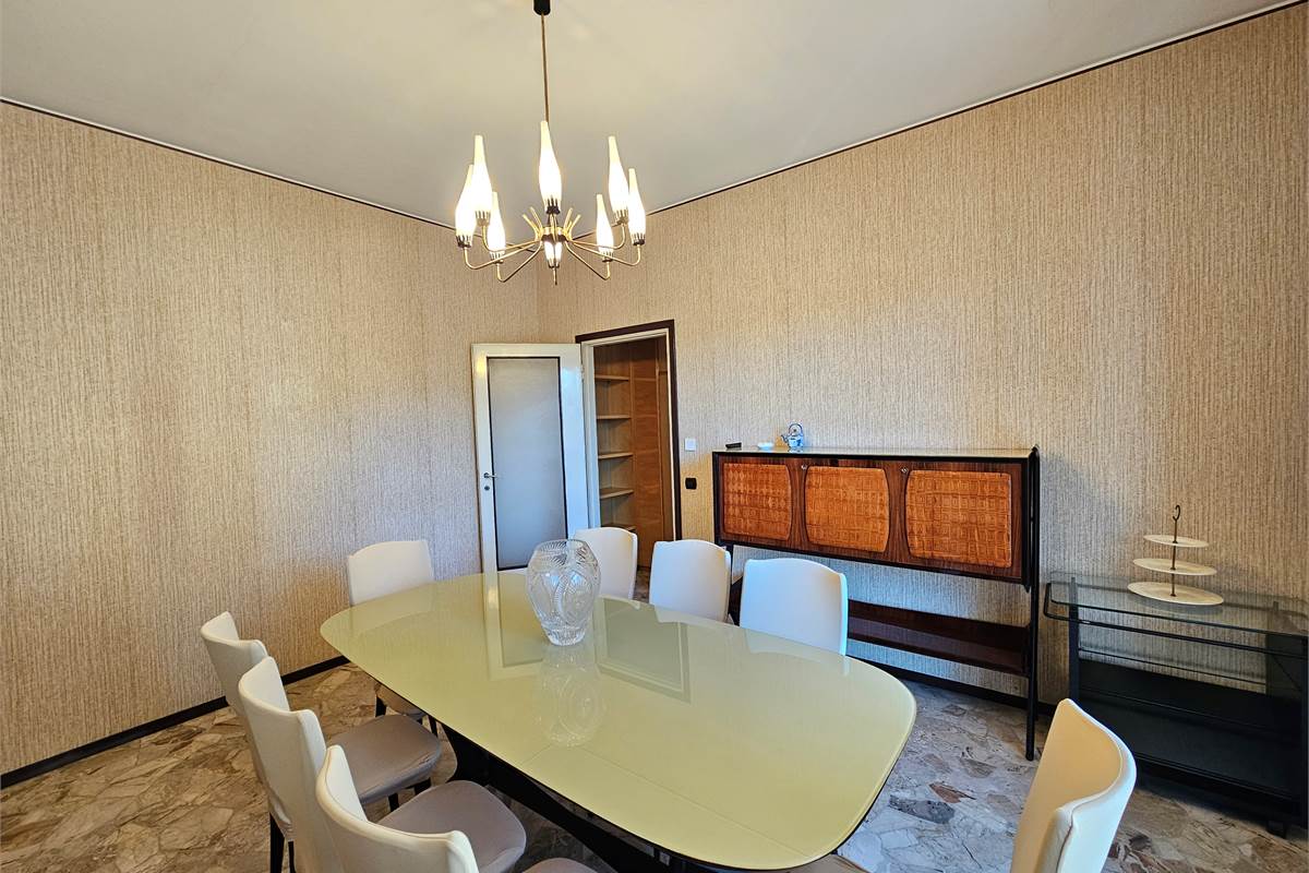 Appartamento In Affitto a Como