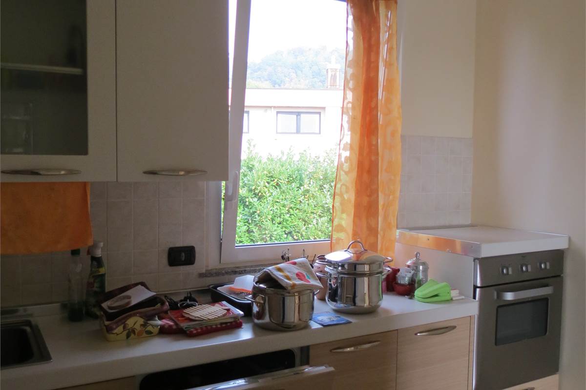 OTTIMO BILOCALE ARREDATO CON BOX E CANTINA