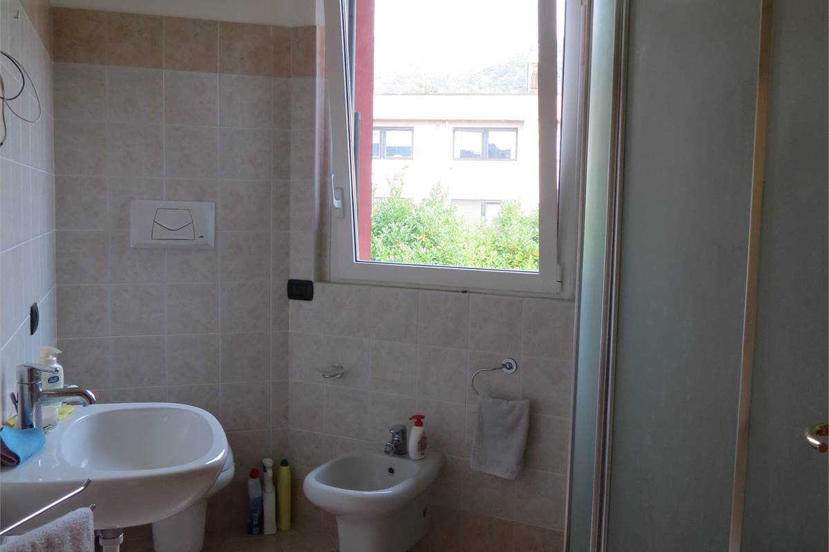 OTTIMO BILOCALE ARREDATO CON BOX E CANTINA