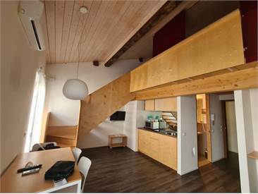 Elegante Appartamento in Affitto nel Cuore di Como