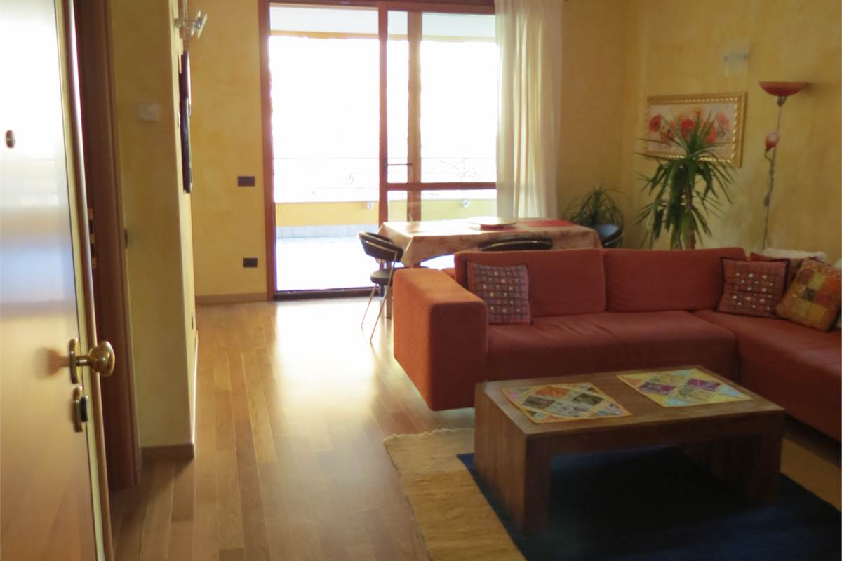 ATTICO COMPLETAMENTE ARREDATO