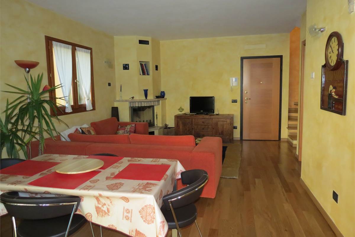 ATTICO COMPLETAMENTE ARREDATO