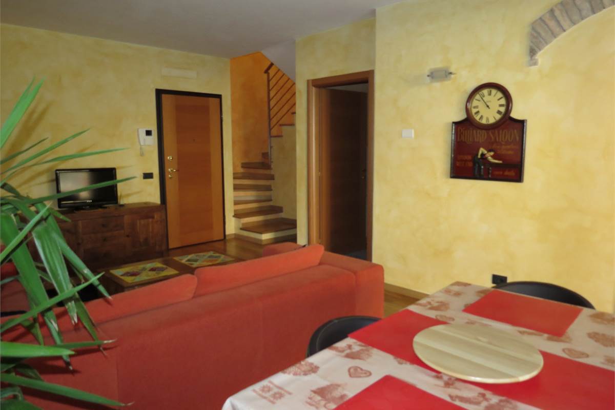 ATTICO COMPLETAMENTE ARREDATO