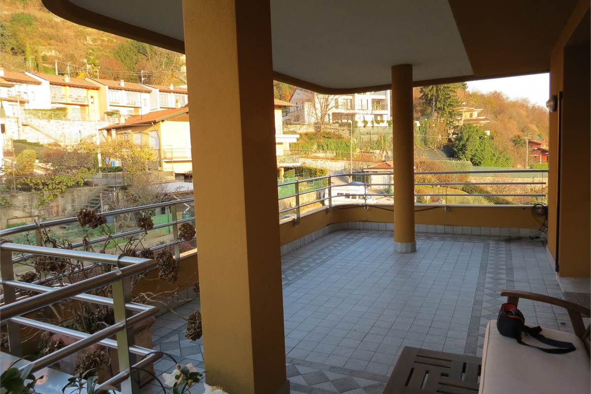 ATTICO COMPLETAMENTE ARREDATO